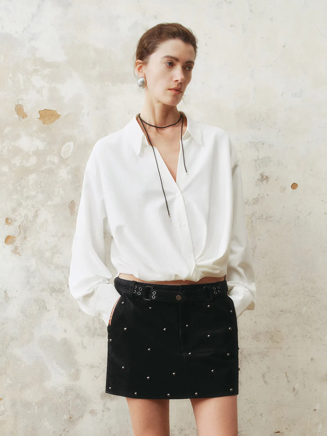 V-Neck Overhead Shirt sold by Urban Revivo