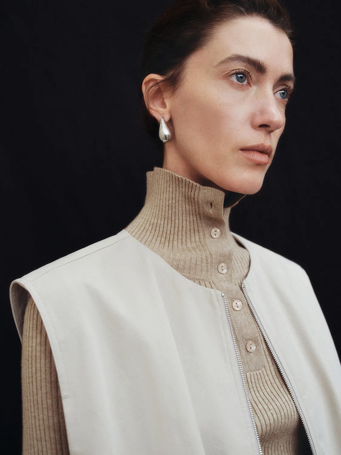 Leisure Zip Up Front Vests sold by Urban Revivo product image thumbnail 5