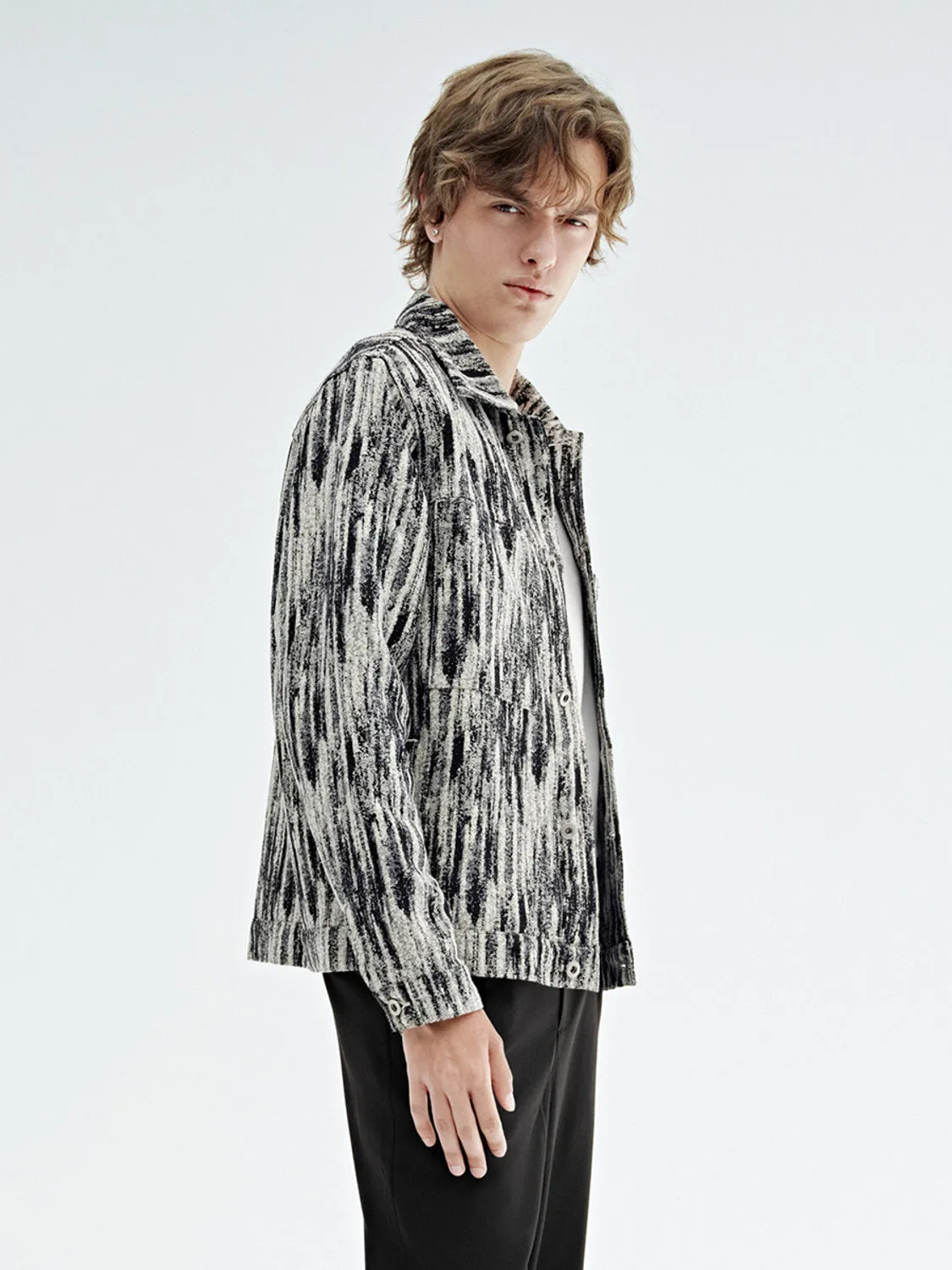 Drop Shoulder Sleeve Denim Jackets sold by Urban Revivo product image thumbnail 3