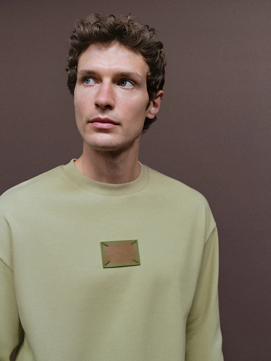 Standard Sleeve Sweatshirts sold by Urban Revivo product image thumbnail 5