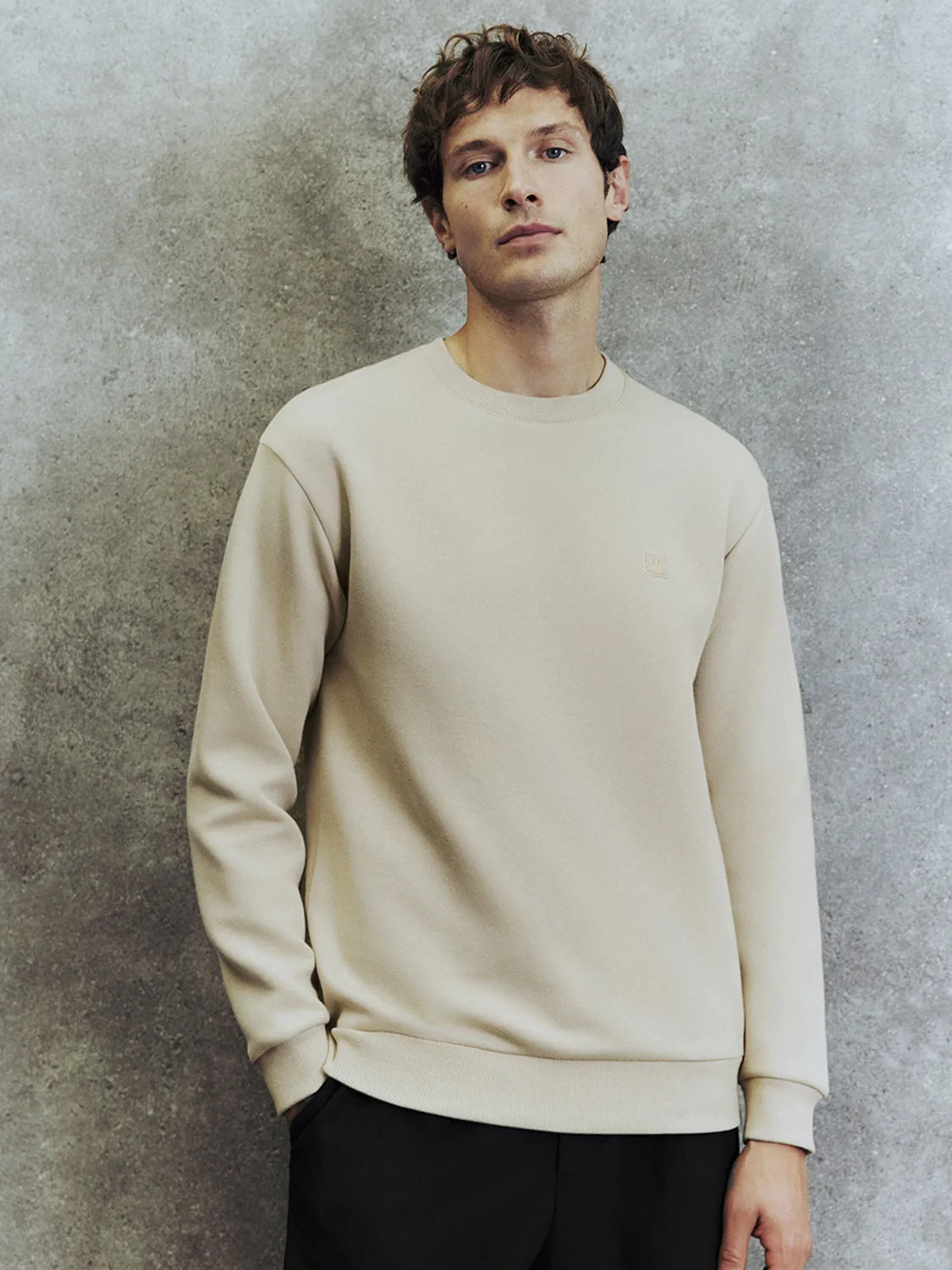 Crew Neck Sweatshirts sold by Urban Revivo
