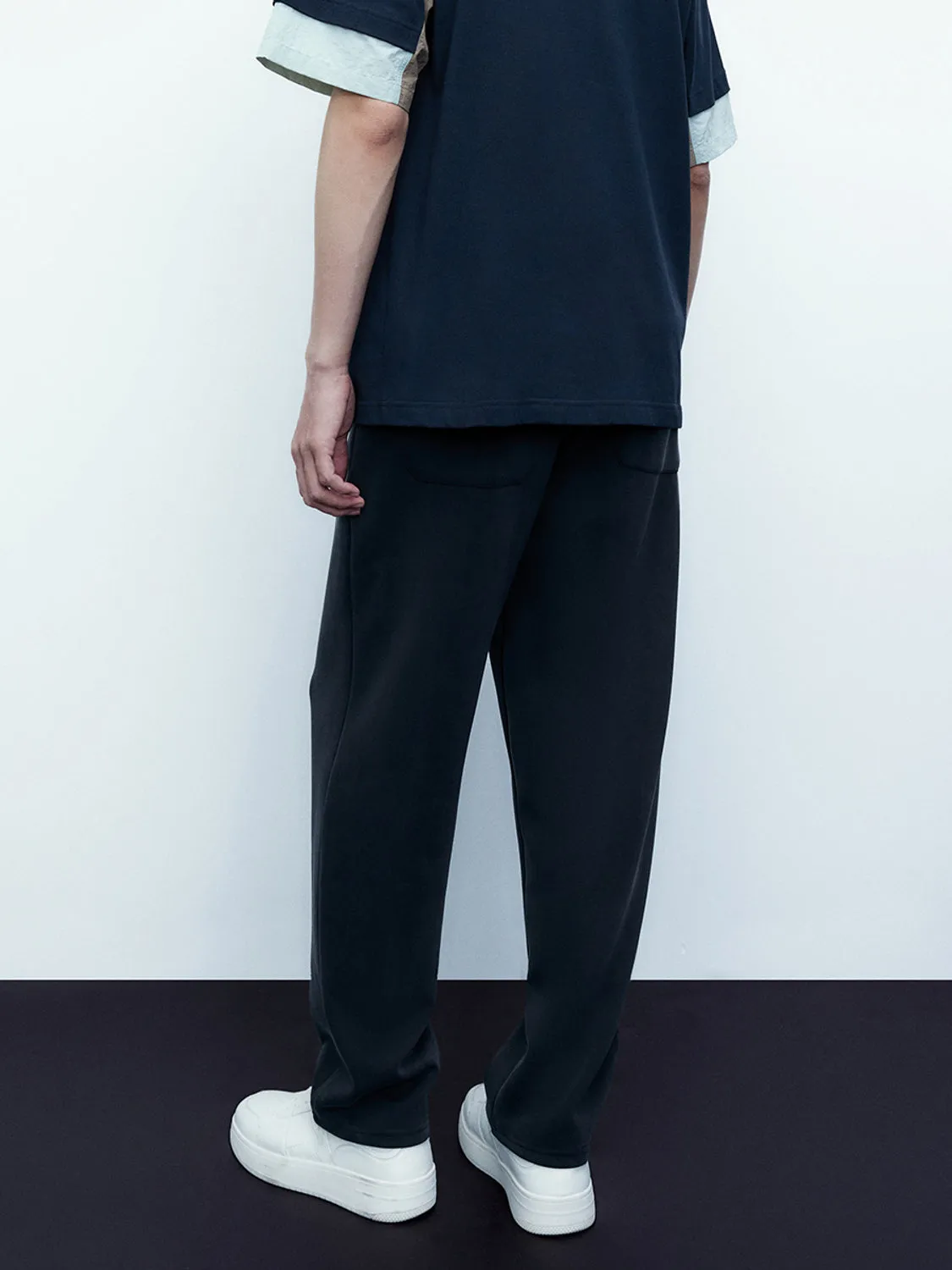 Loose Straight Pants sold by Urban Revivo product image thumbnail 3