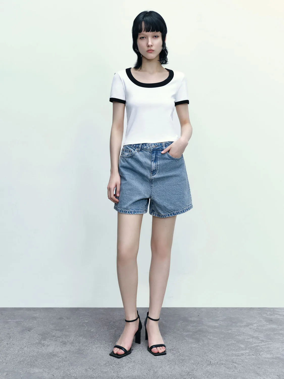 Standard Sleeve Crew Neck Skinny T-Shirts sold by Urban Revivo product image thumbnail 5