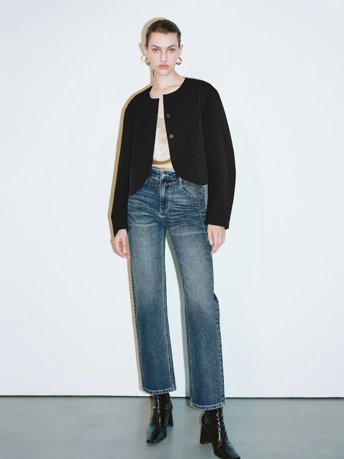 Cropped Loose Jackets sold by Urban Revivo product image thumbnail 2