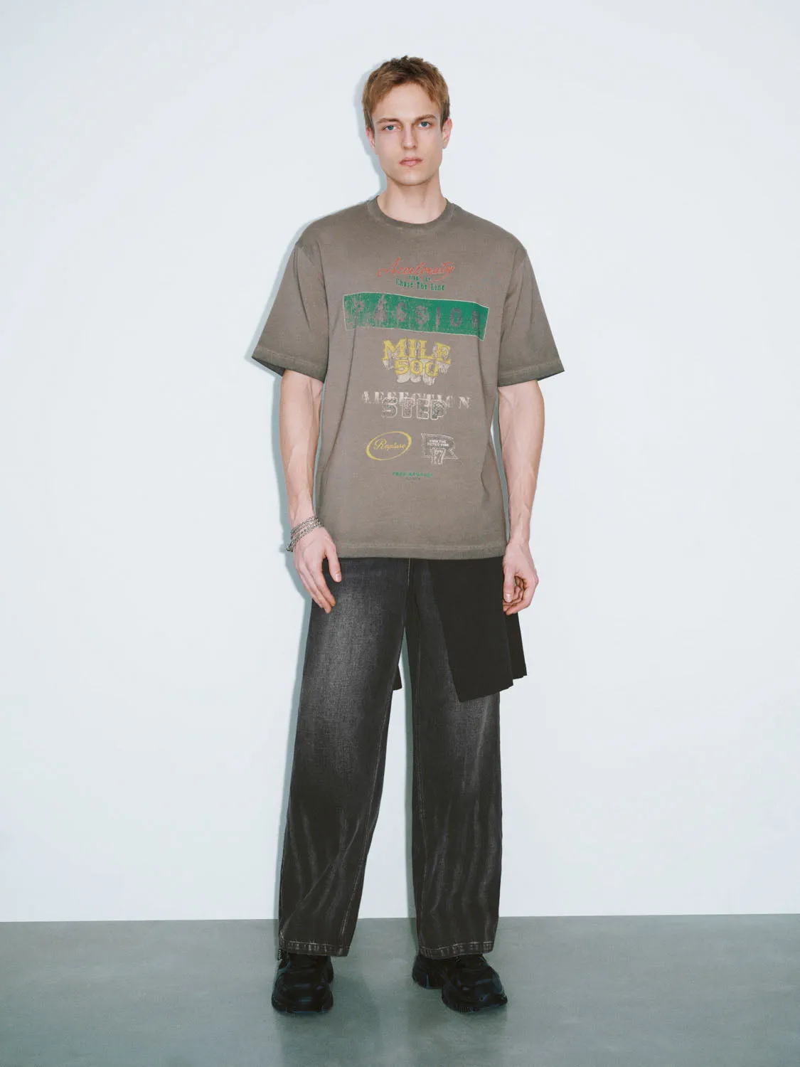 Printed Short Sleeve T-Shirts sold by Urban Revivo product image thumbnail 5