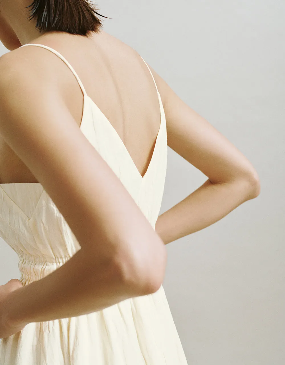 Elastic Waist V-Neck A-Line Cami Dress sold by Urban Revivo product image thumbnail 4