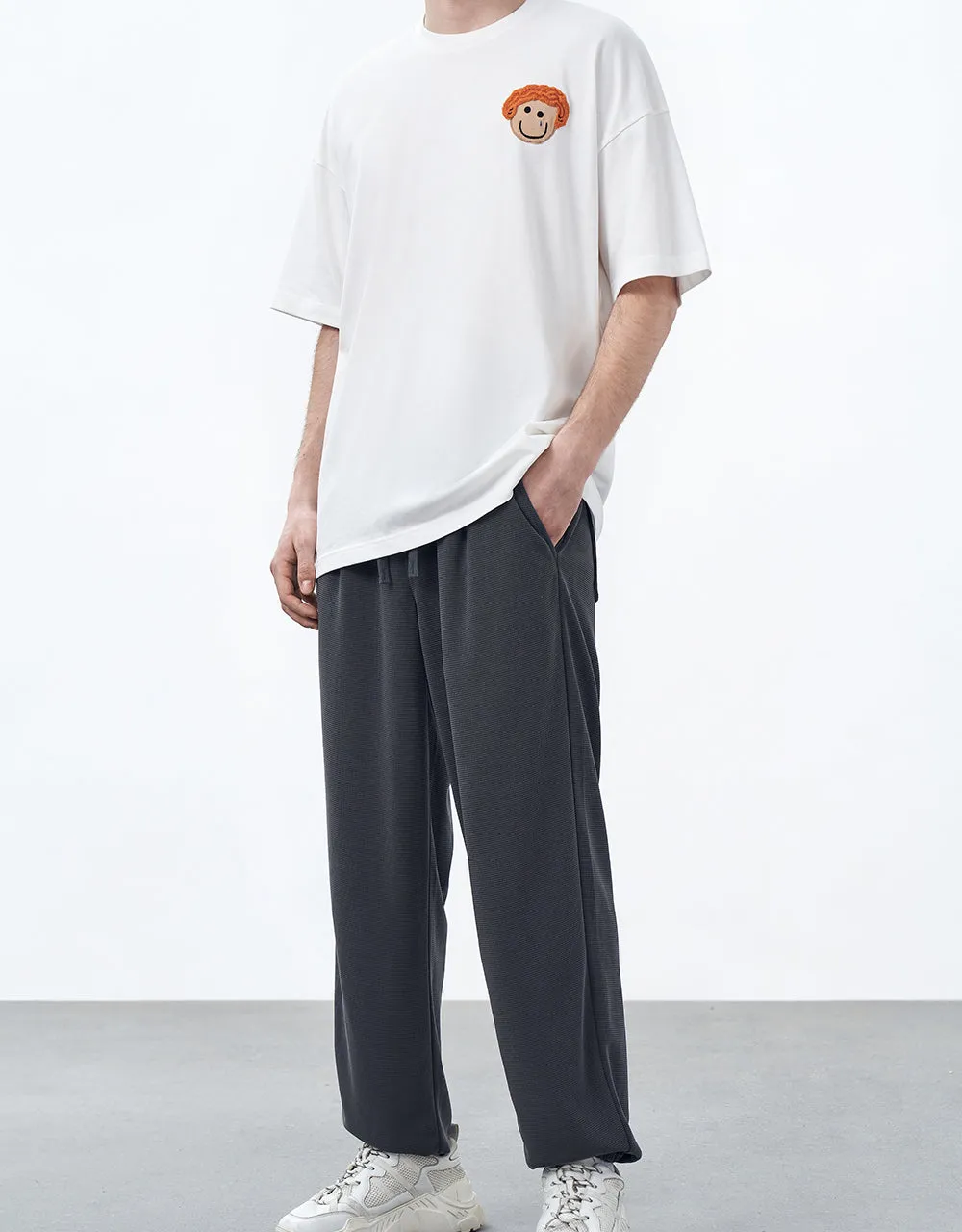 Knitted Fabric Cropped Jogger Pants sold by Urban Revivo product image thumbnail 4