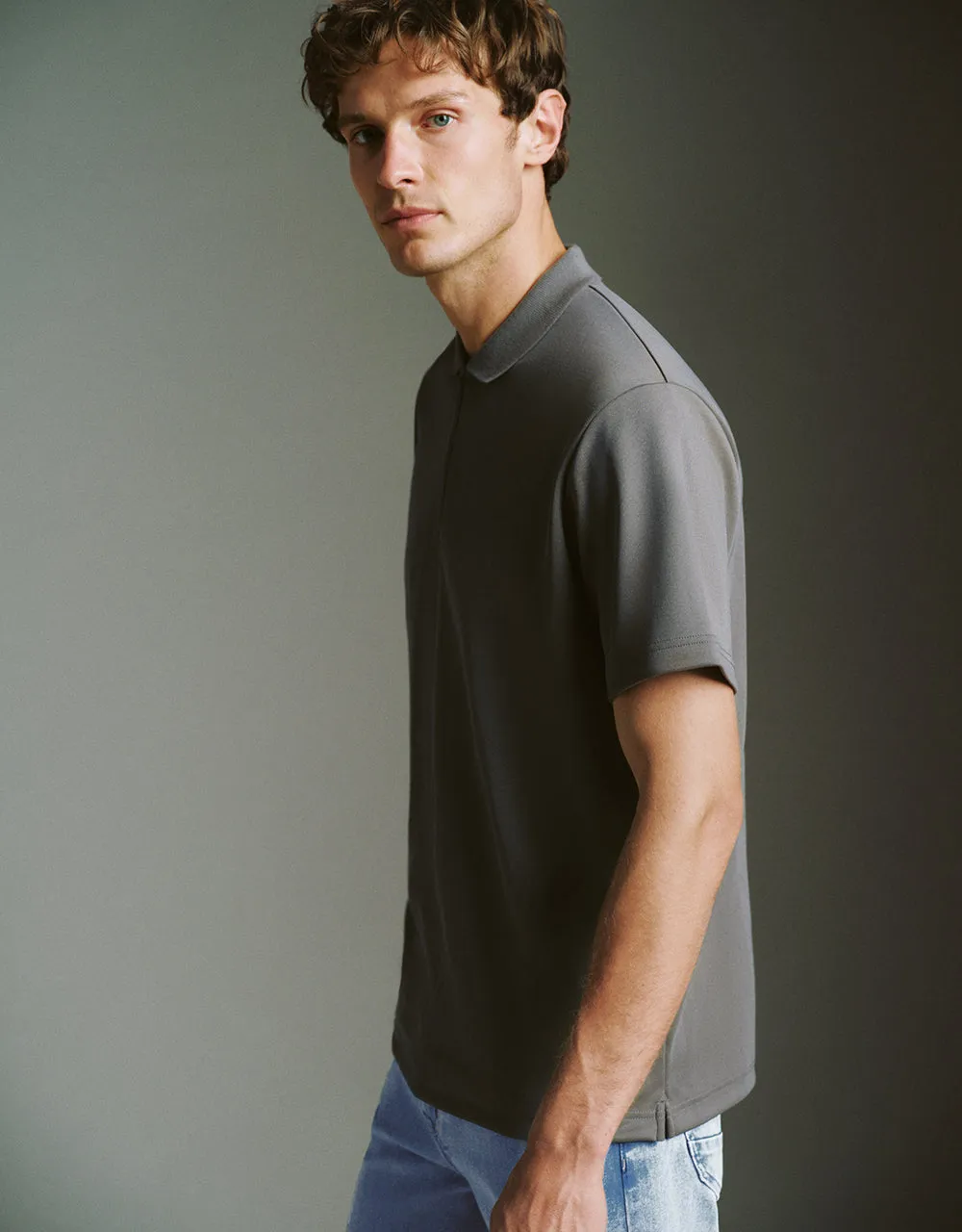 Standard Sleeve Regular Polo Shirts sold by Urban Revivo product image thumbnail 2