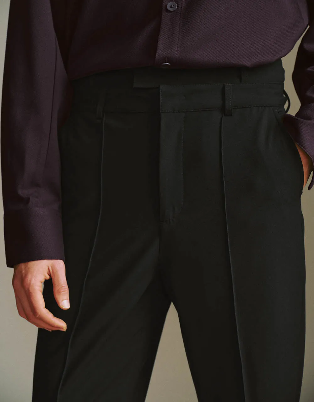 Woven Long Straight Pants sold by Urban Revivo product image thumbnail 5