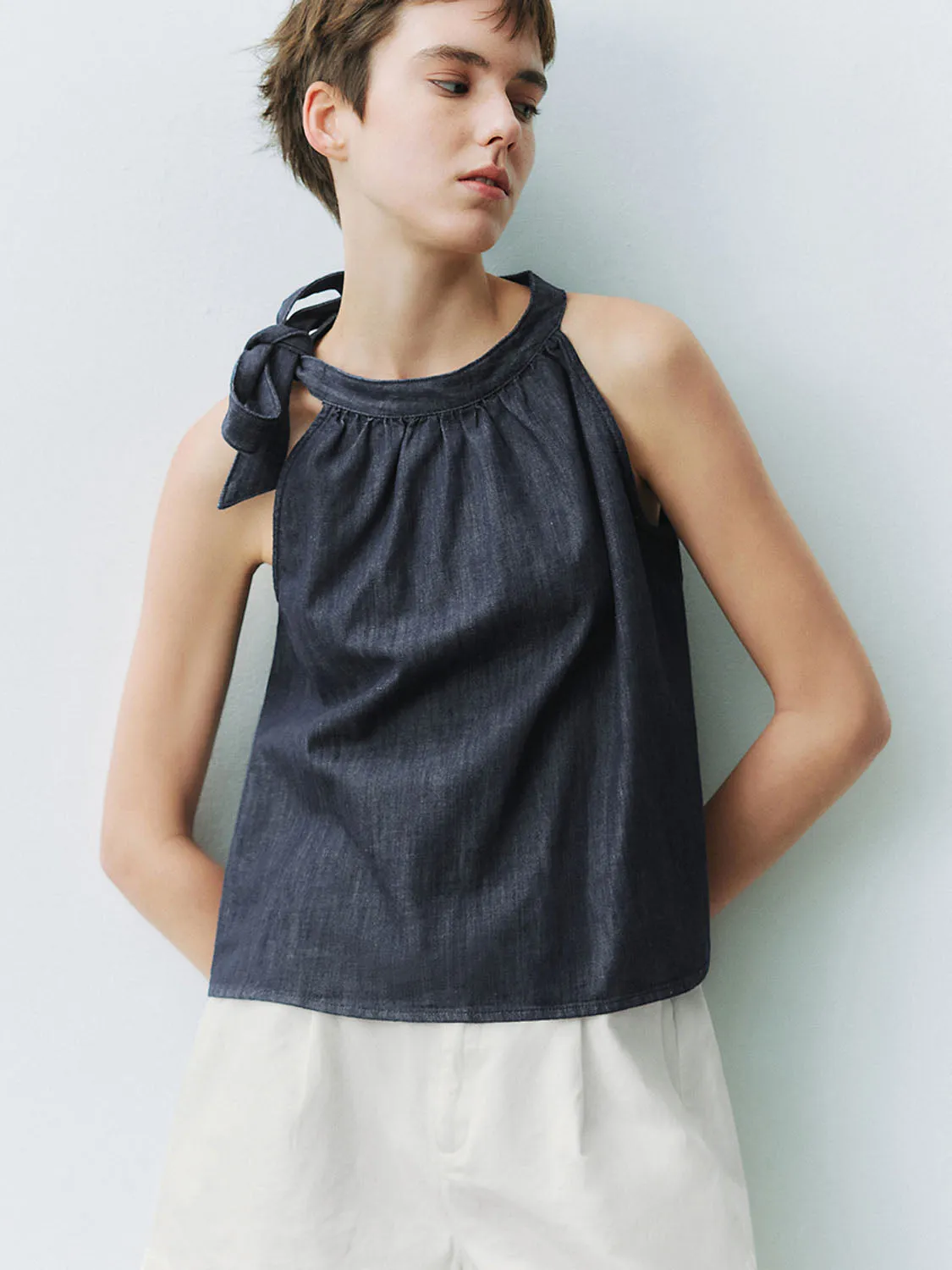 Halter Neck Sleeveless Denim Shirts sold by Urban Revivo product image thumbnail 3