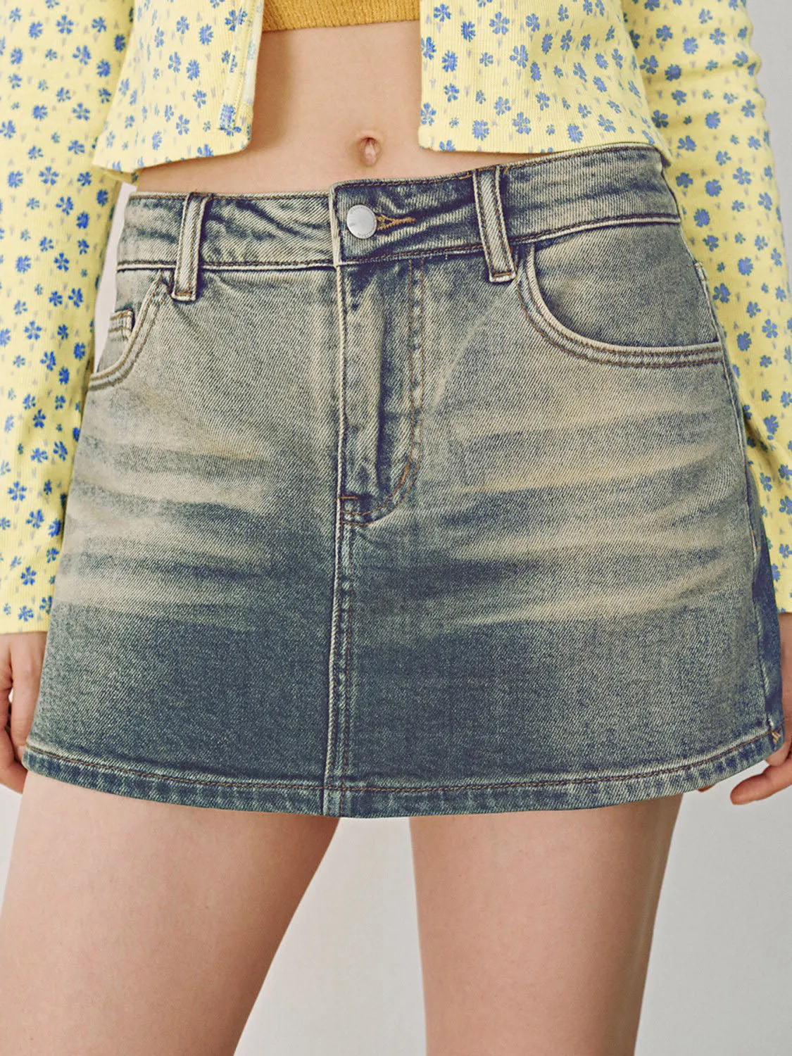 Leisure Denim Shorts sold by Urban Revivo product image thumbnail 4