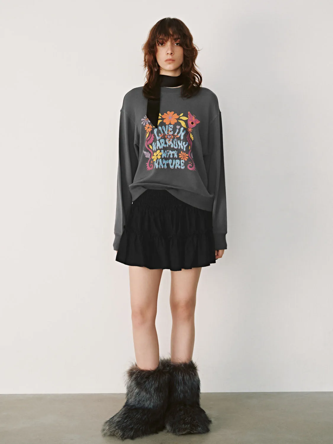 Crew Neck Loose Sweatshirts sold by Urban Revivo product image thumbnail 3