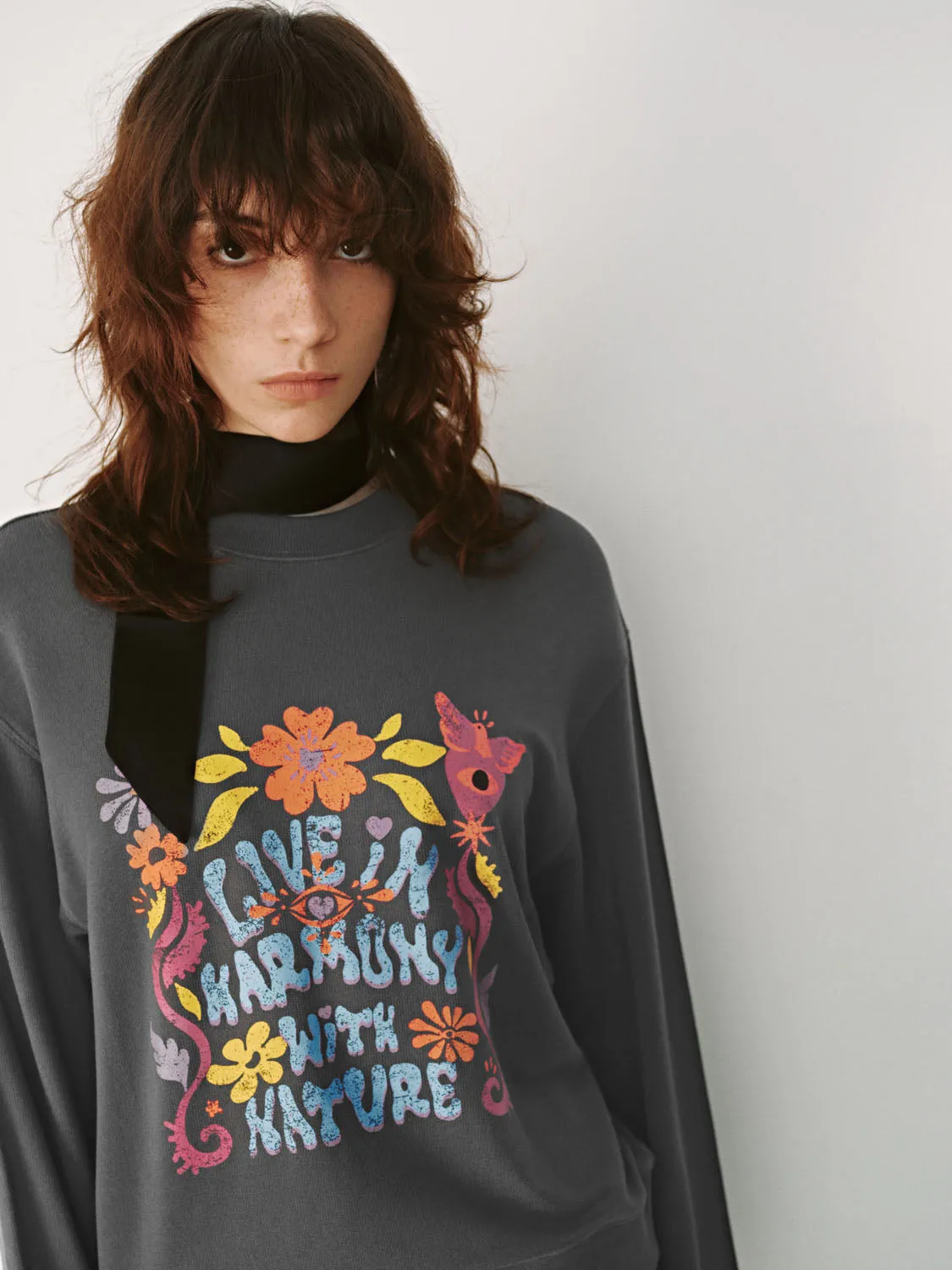 Crew Neck Loose Sweatshirts sold by Urban Revivo product image thumbnail 4