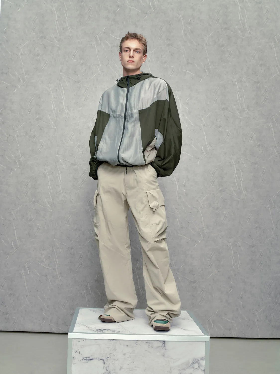 Block Colored Windbreaker Jackets sold by Urban Revivo product image thumbnail 3