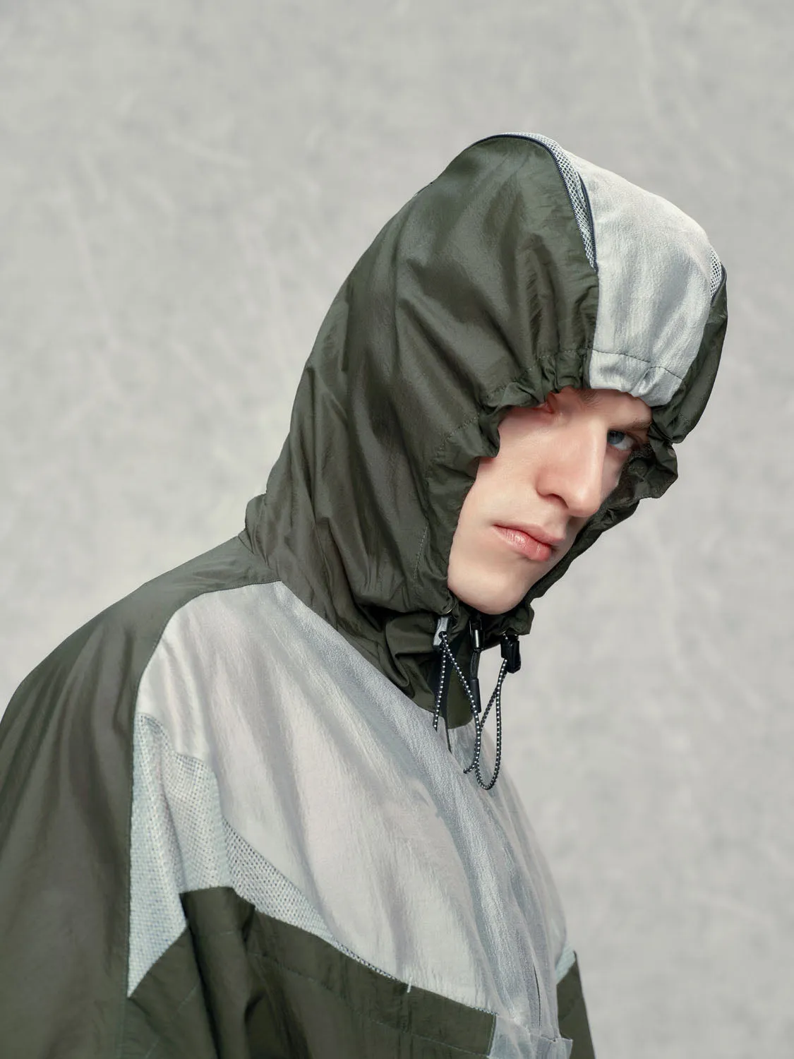 Block Colored Windbreaker Jackets sold by Urban Revivo product image thumbnail 4