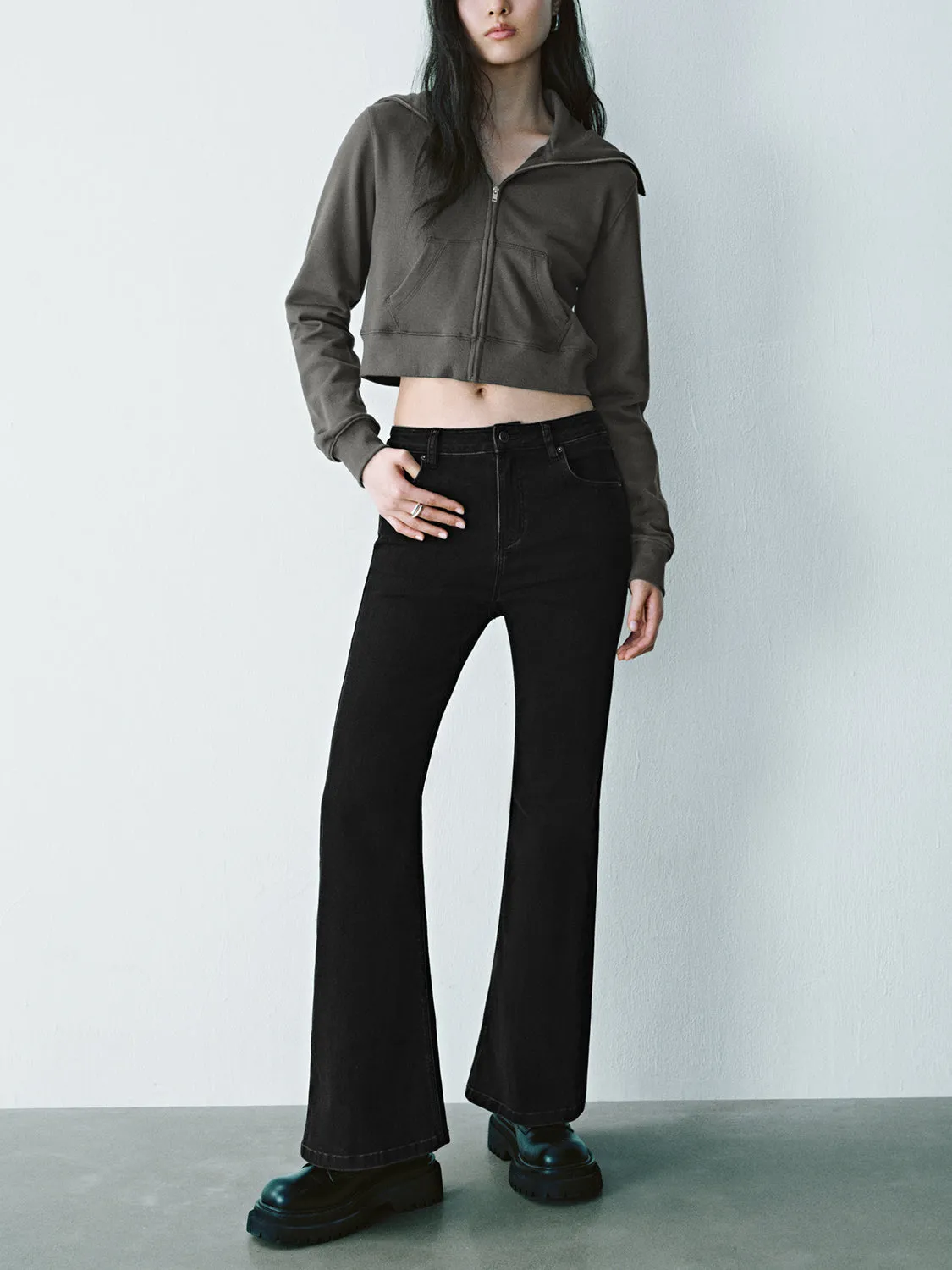 Skinny Denim Flared Jeans sold by Urban Revivo product image thumbnail 5