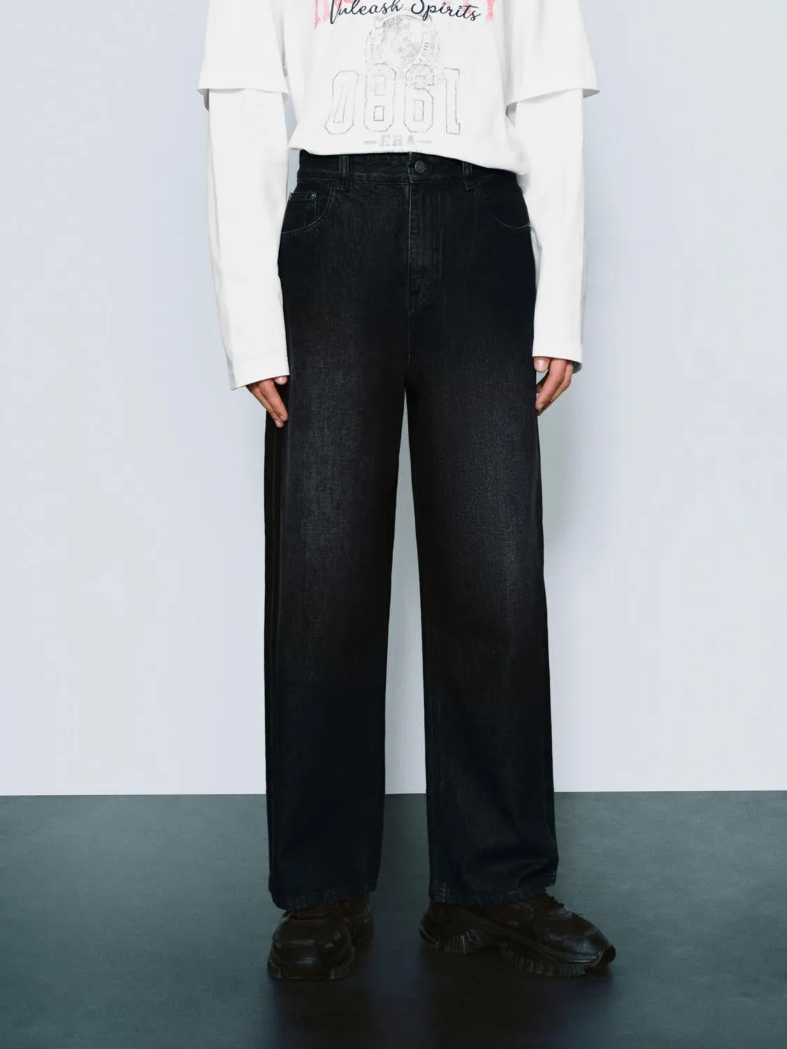 Regular Denim Jeans sold by Urban Revivo product image thumbnail 3