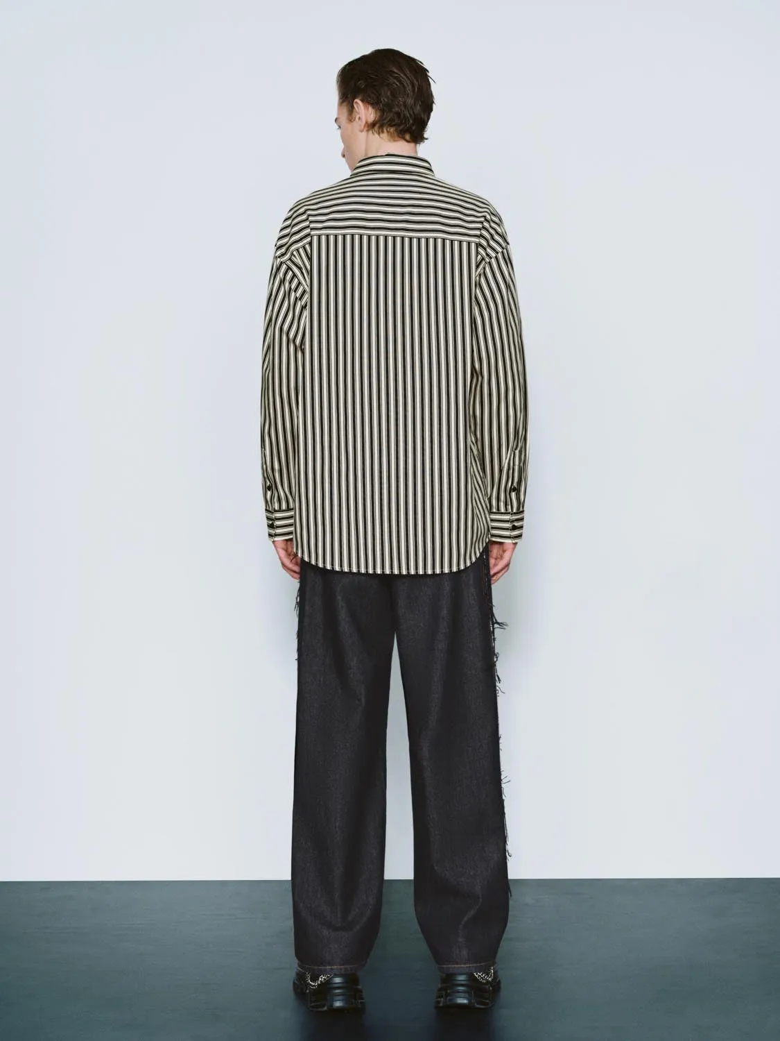 Striped Printed Long Sleeve Shirts sold by Urban Revivo product image thumbnail 4