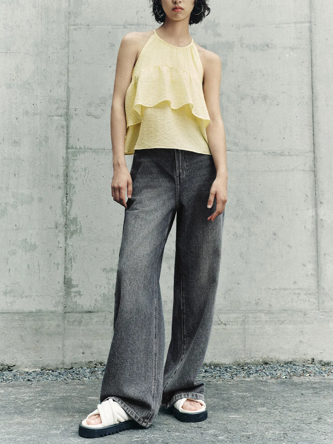 Halter Neck Ruffle Hem Overhead Shirts sold by Urban Revivo product image thumbnail 4