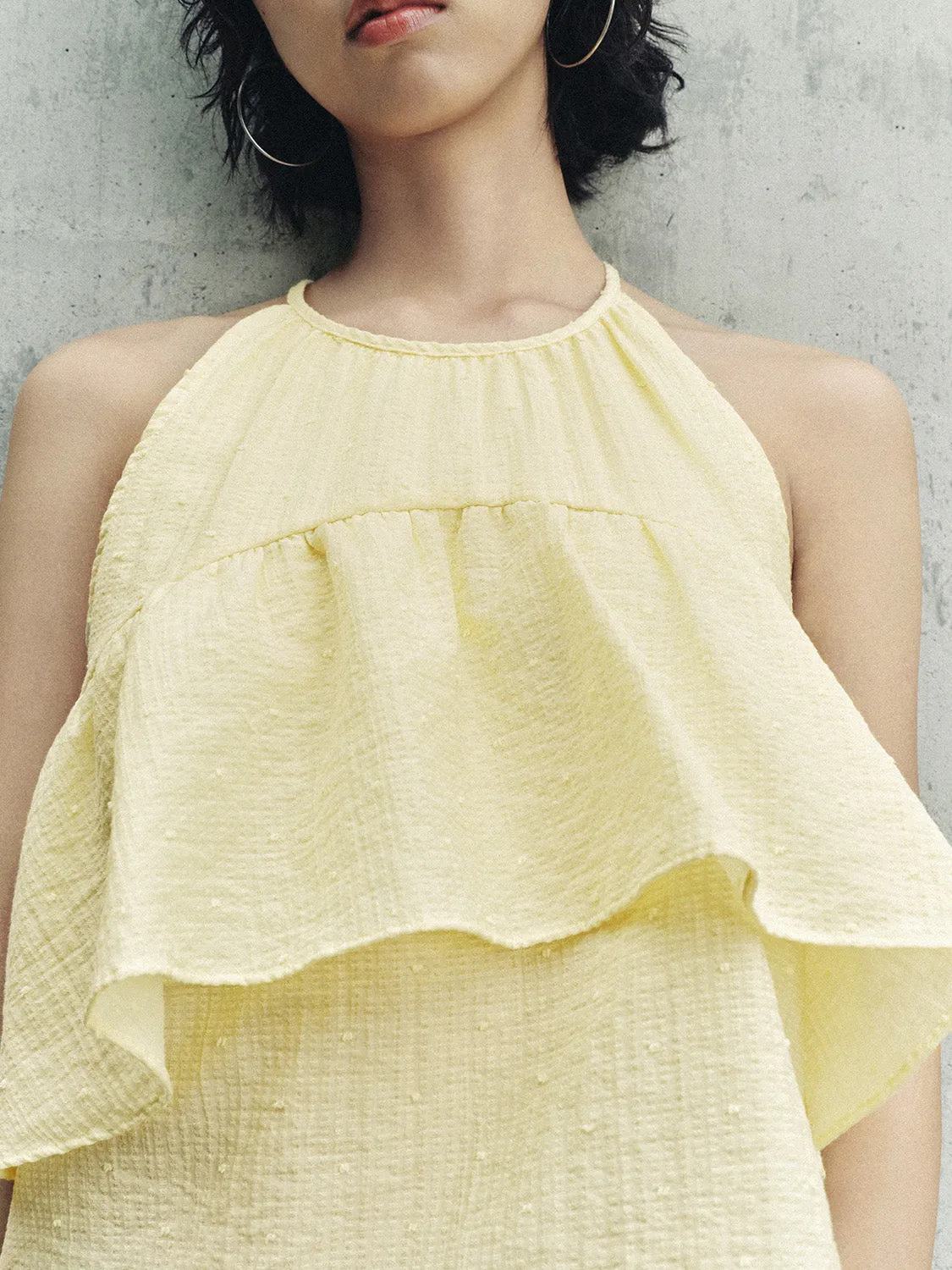 Halter Neck Ruffle Hem Overhead Shirts sold by Urban Revivo product image thumbnail 5