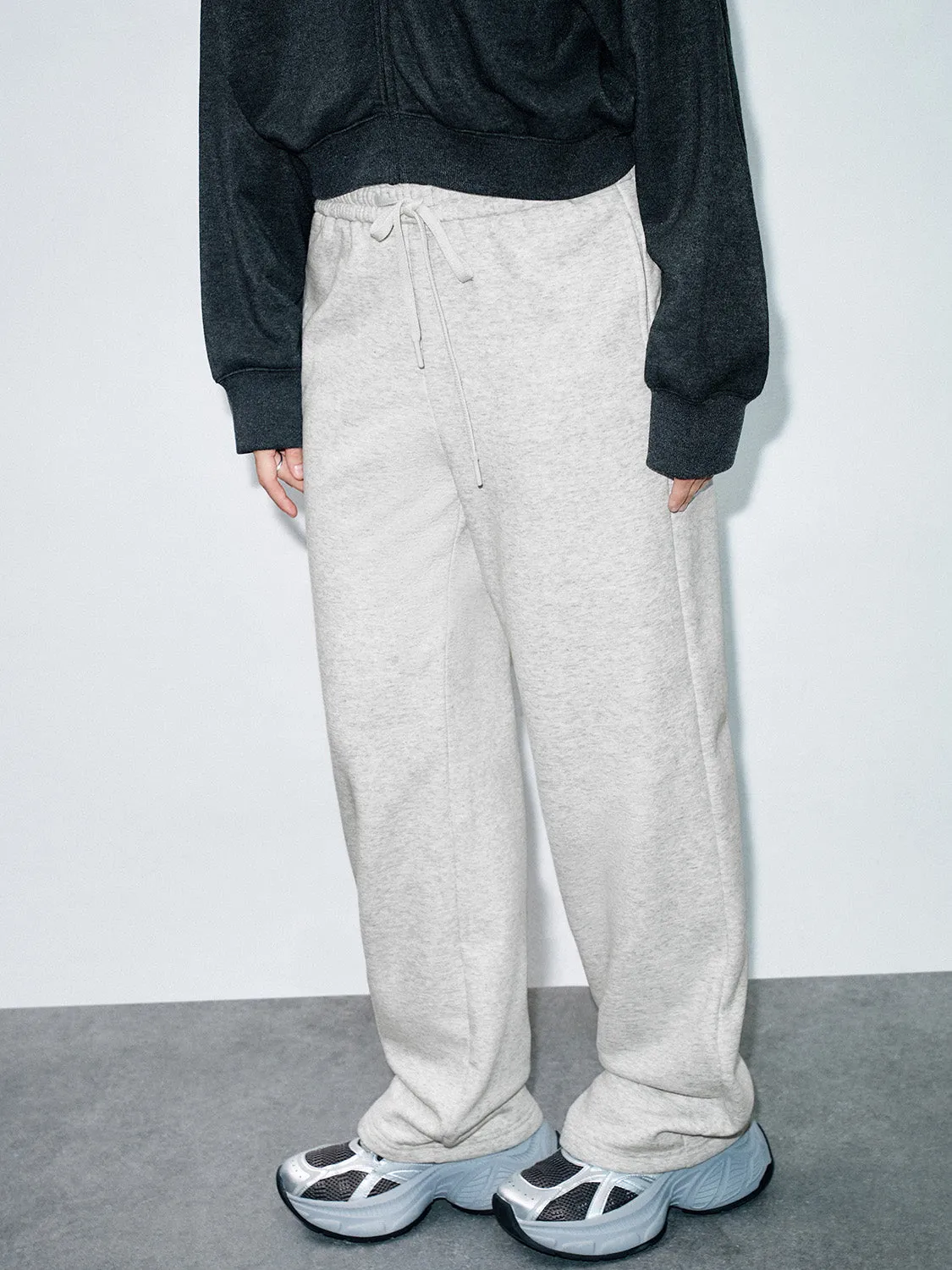 Regular Straight Pants sold by Urban Revivo product image thumbnail 3