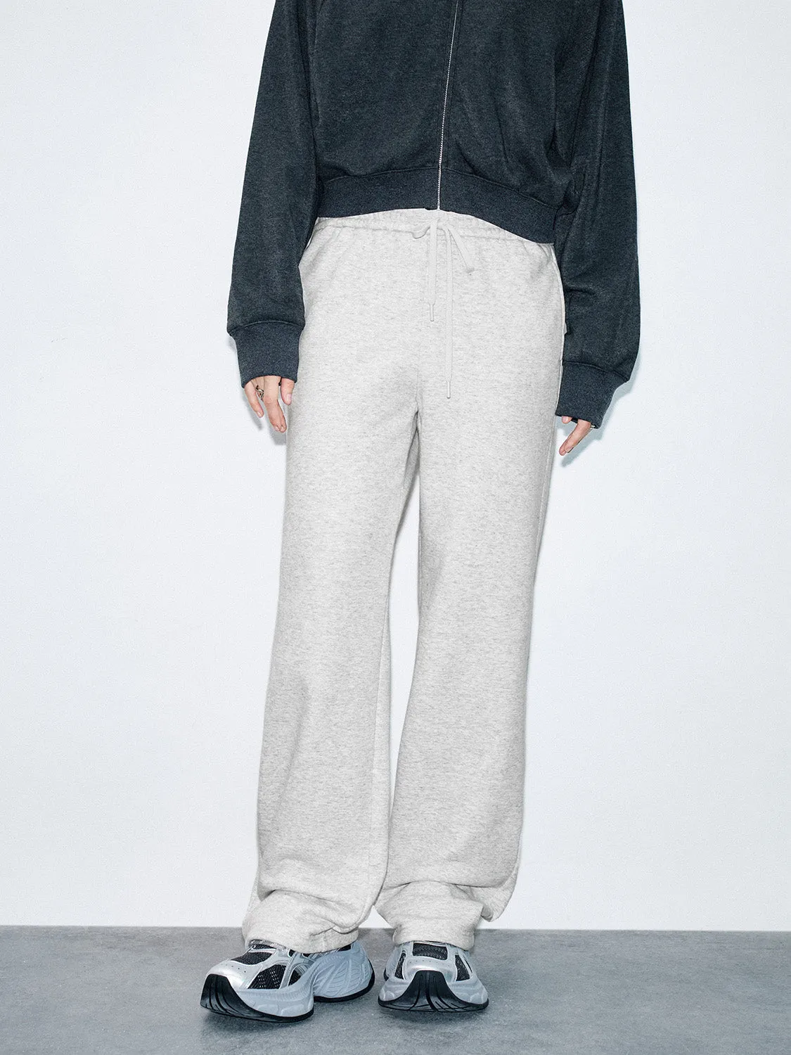 Regular Straight Pants sold by Urban Revivo product image thumbnail 2
