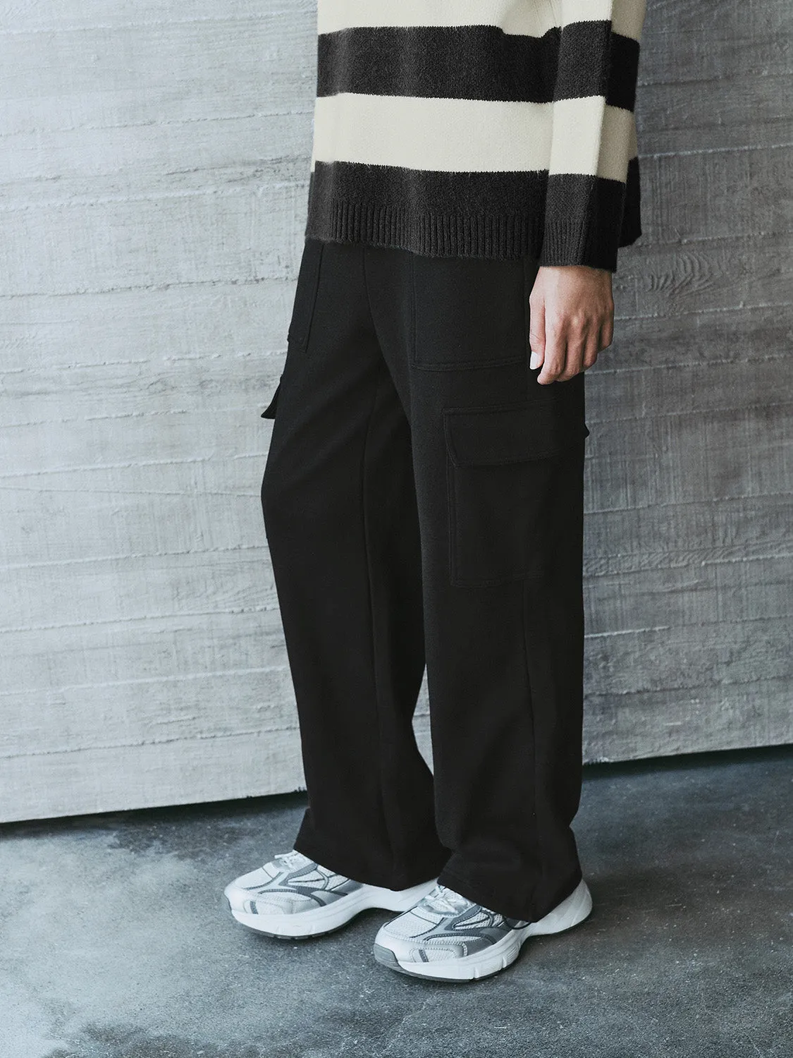 Loose Wide-Leg Pants sold by Urban Revivo product image thumbnail 3