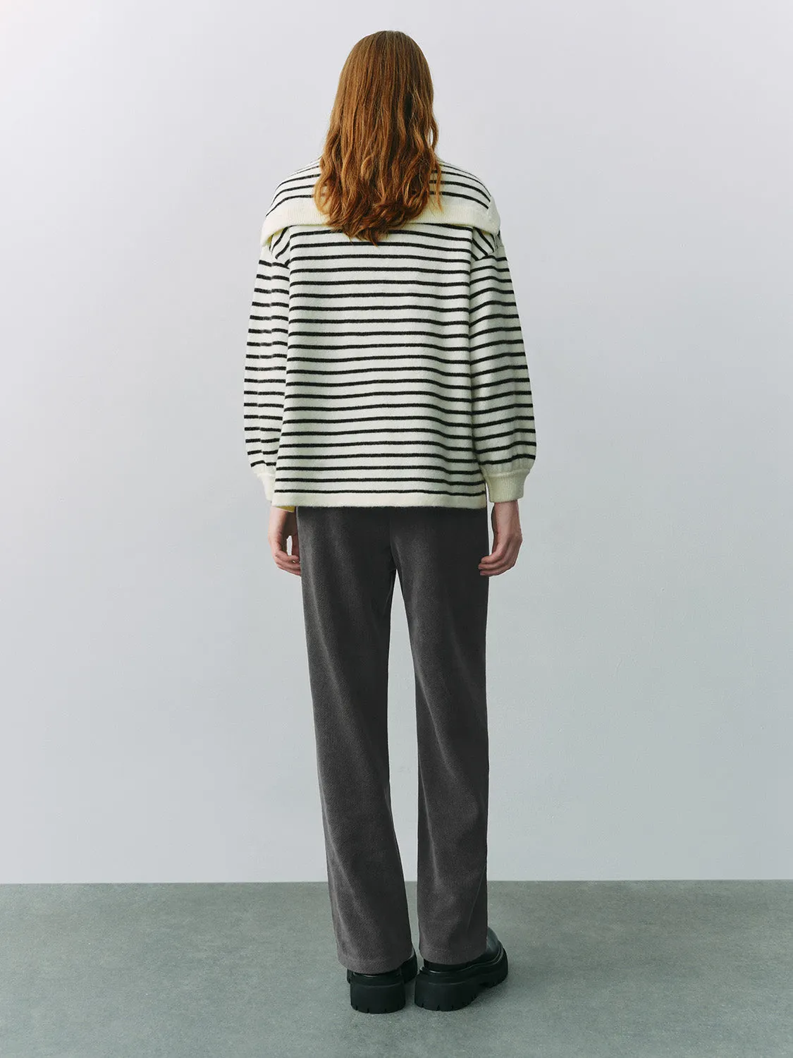 Straight Pants sold by Urban Revivo product image thumbnail 4