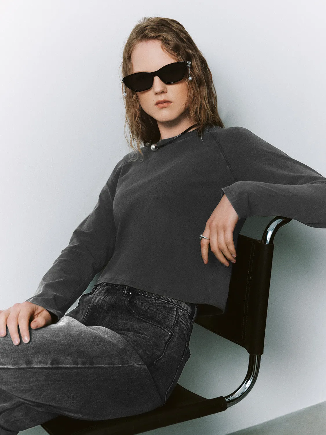 Crew Neck Straight T-Shirt sold by Urban Revivo product image thumbnail 3