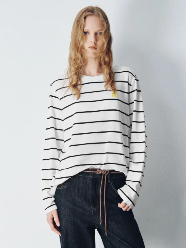 Crew Neck Loose T-Shirt sold by Urban Revivo