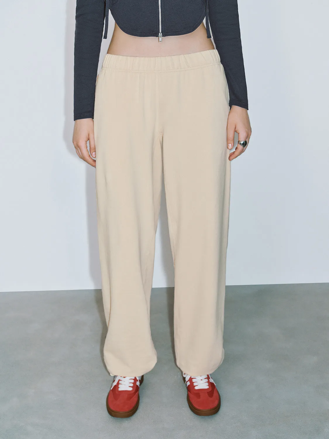 Elastic Waist Loose Jogger Pants sold by Urban Revivo product image thumbnail 2