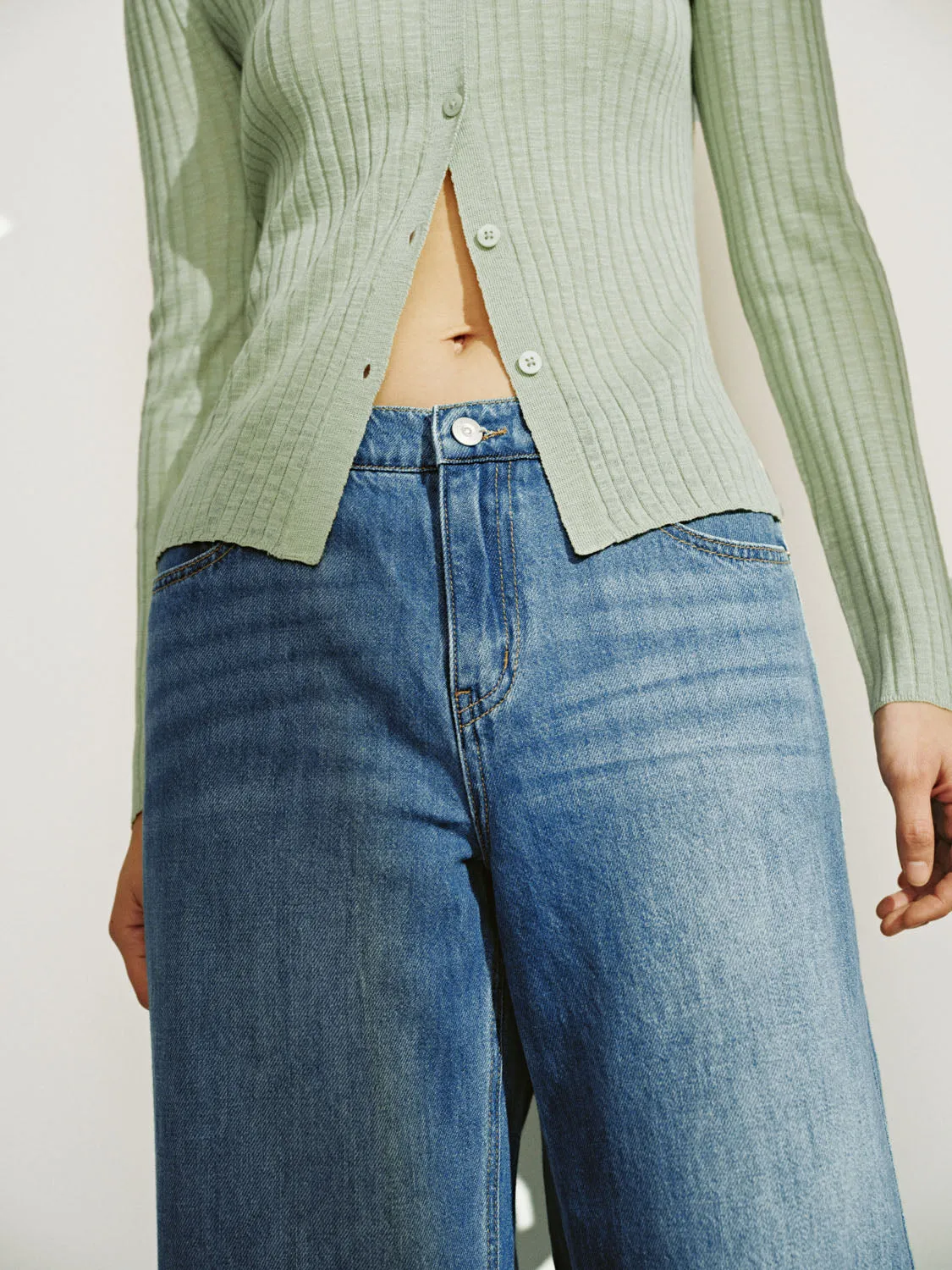 Wide-Leg Denim Jeans sold by Urban Revivo product image thumbnail 4