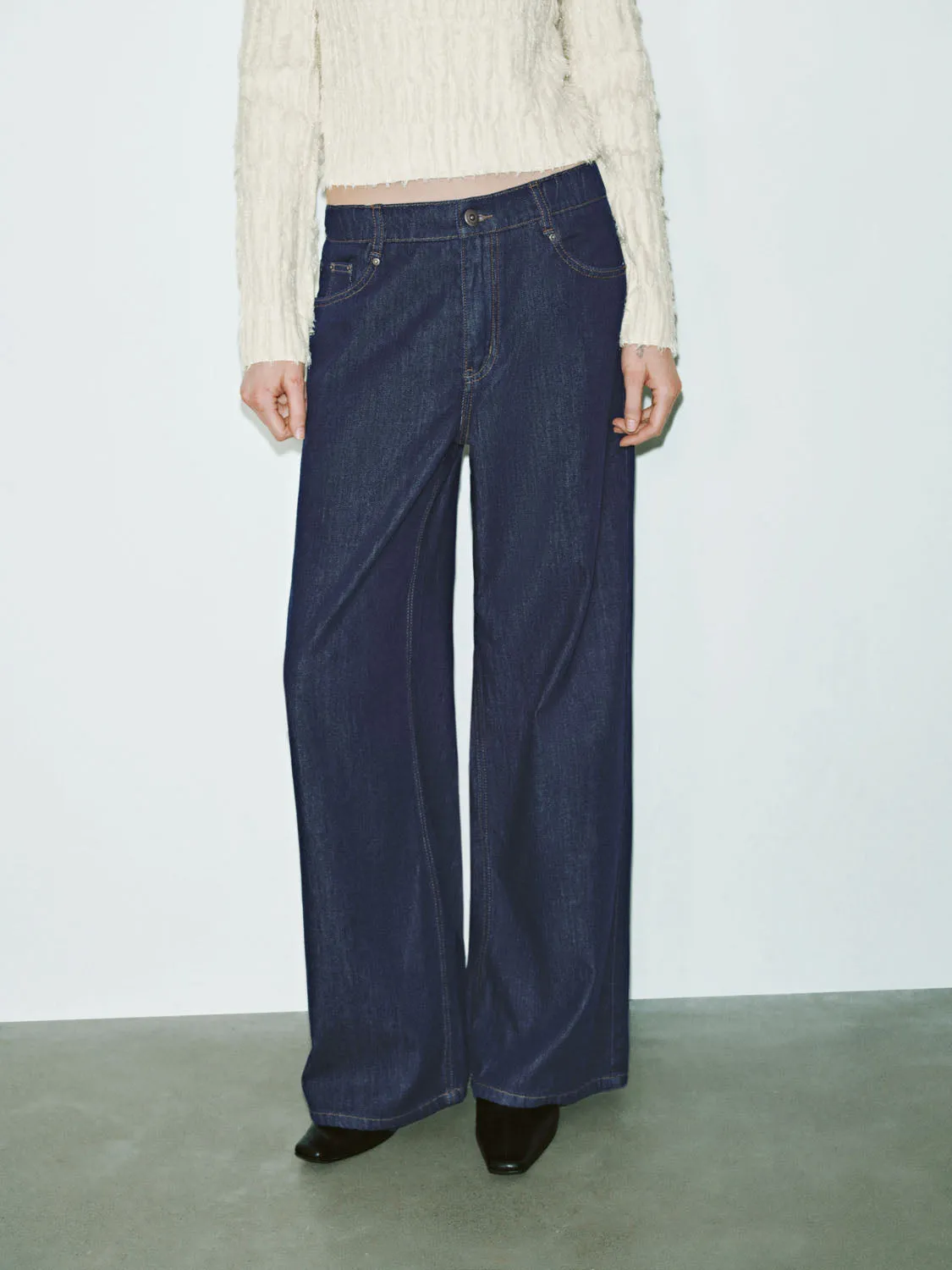 Regular Denim Jeans sold by Urban Revivo product image thumbnail 2
