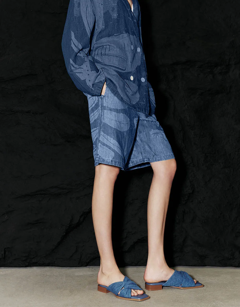 Printed Denim Shorts sold by Urban Revivo product image thumbnail 4