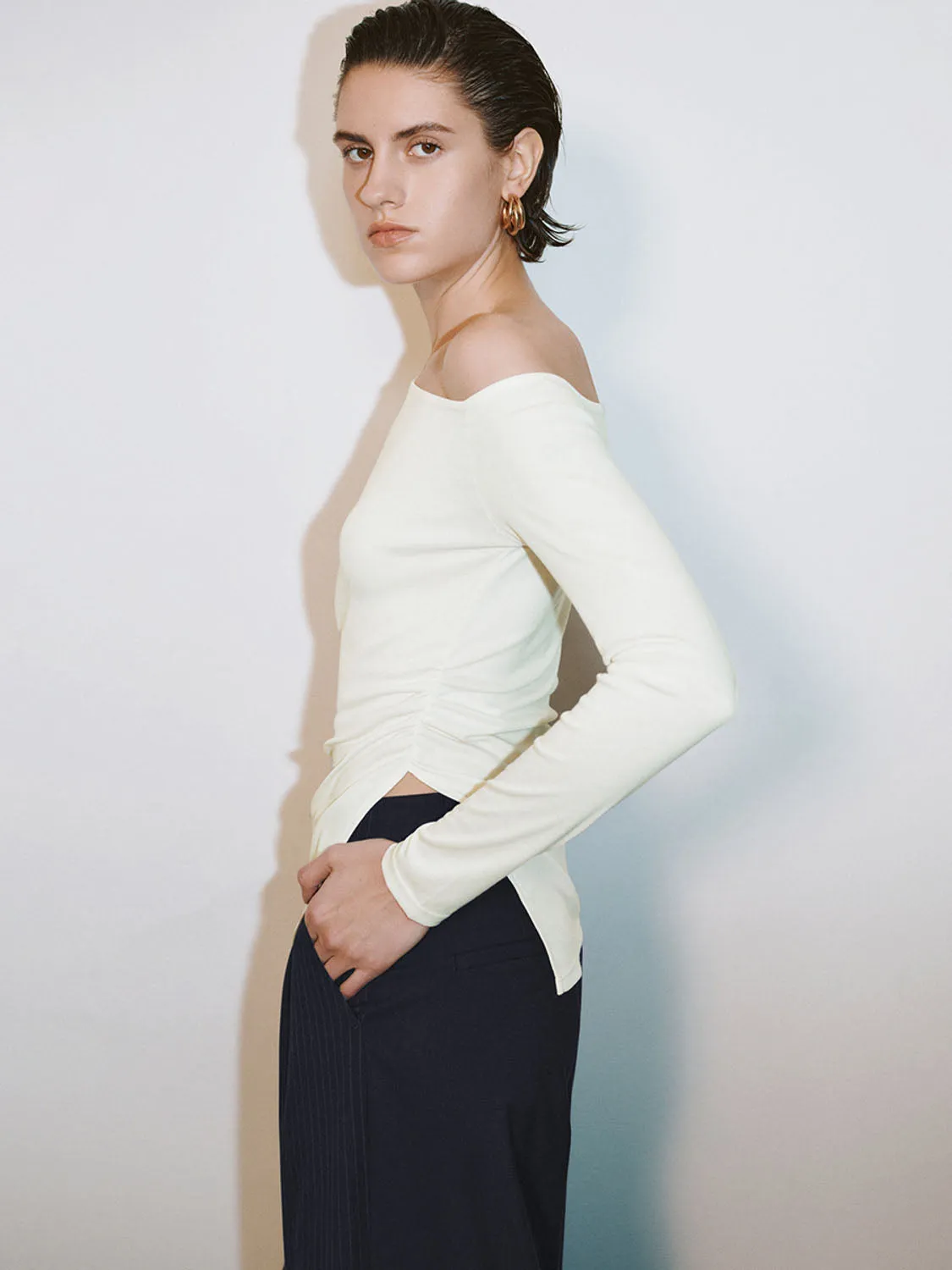 One Shoulder Skinny T-Shirts sold by Urban Revivo product image thumbnail 2