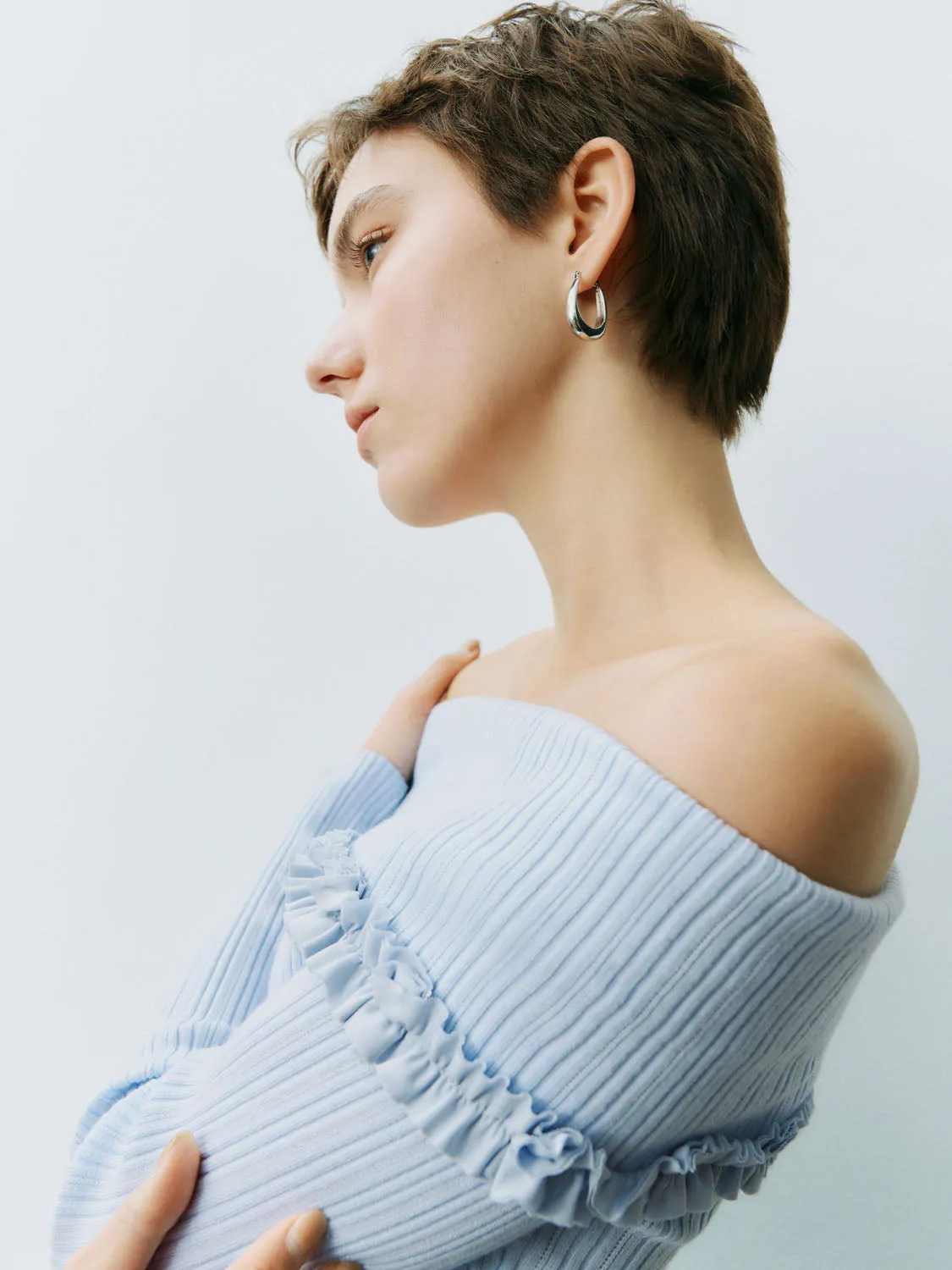 One Shoulder Knitted T-Shirts sold by Urban Revivo product image thumbnail 4