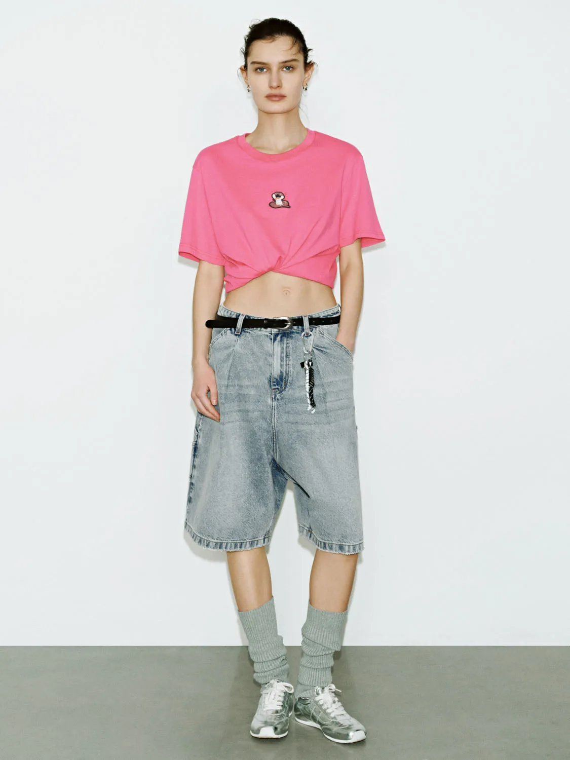 Loose Short Sleeve T-Shirts sold by Urban Revivo product image thumbnail 4