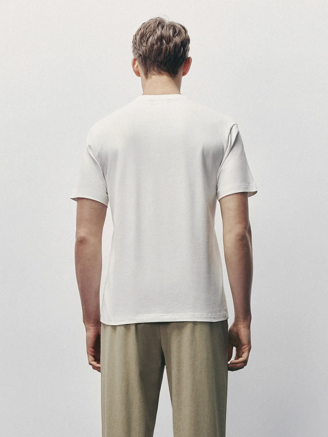 Letter Embossed Crew Neck Loose T-Shirt sold by Urban Revivo product image thumbnail 2