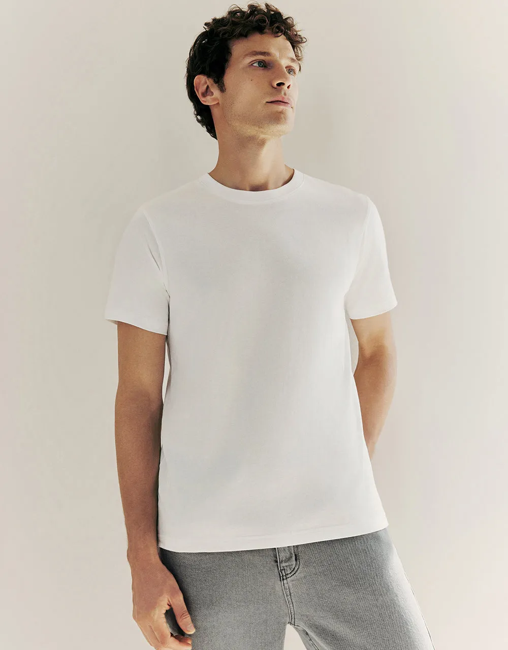 Basic Crew Neck T-Shirt sold by Urban Revivo