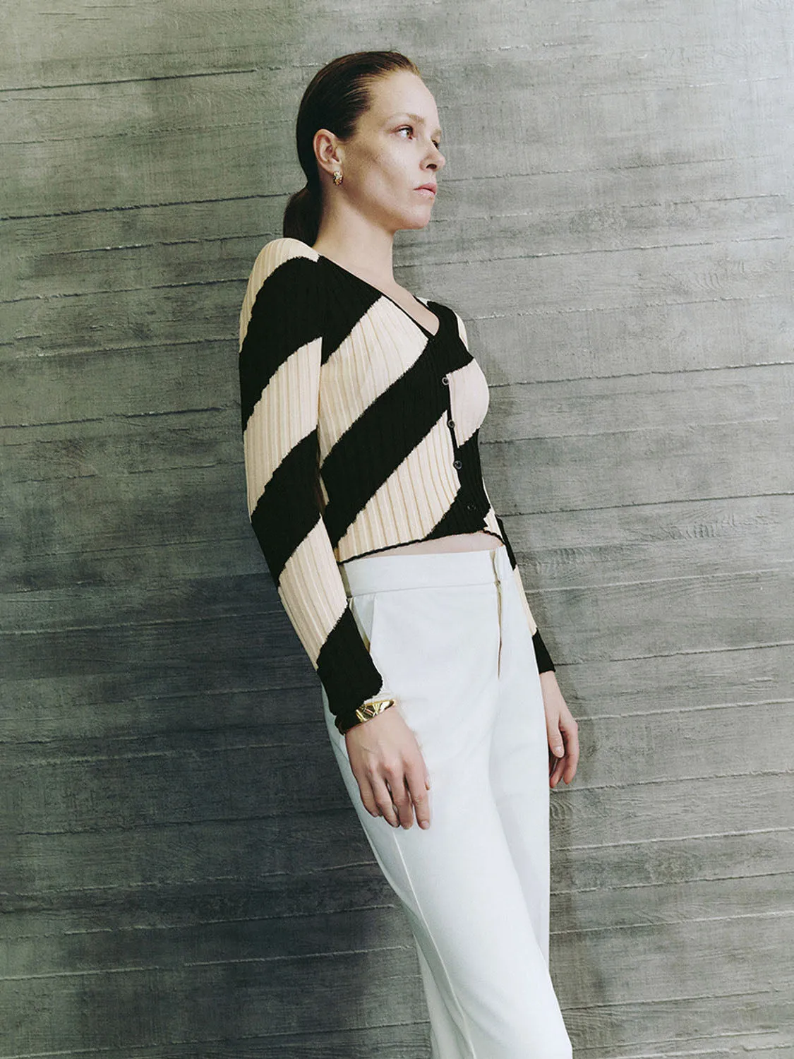 V-Neck Knitted Cardigans sold by Urban Revivo product image thumbnail 3