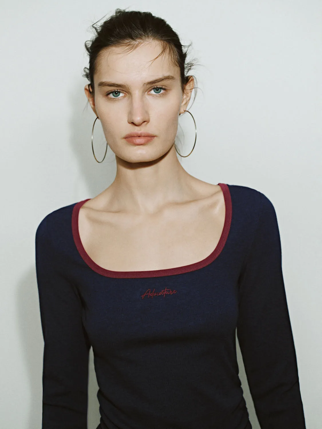 U-Neck Skinny T-Shirts sold by Urban Revivo product image thumbnail 5