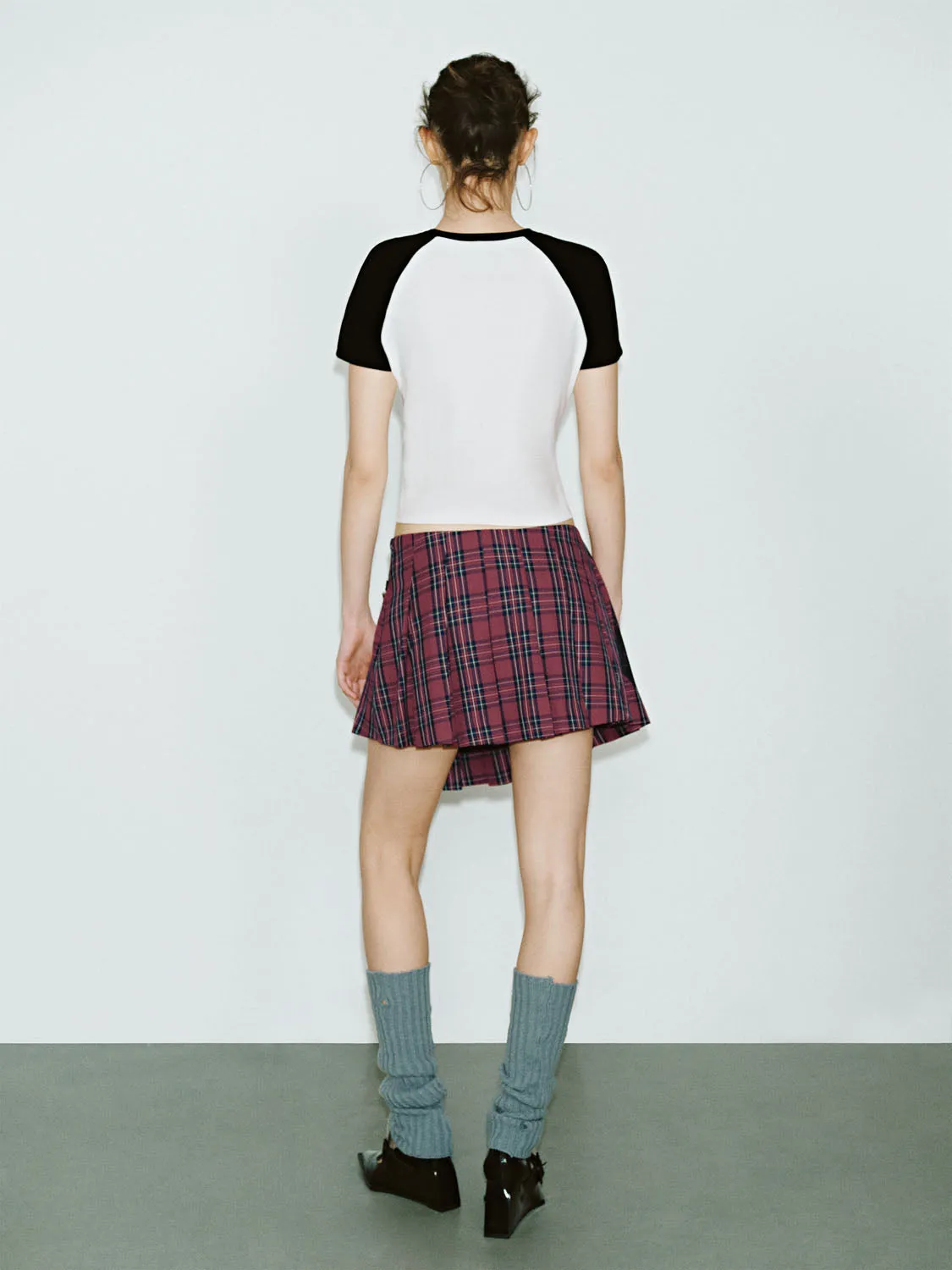 Raglan Sleeve Skinny T-Shirts sold by Urban Revivo product image thumbnail 3