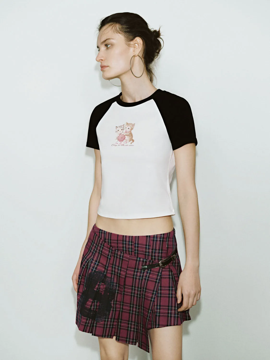 Raglan Sleeve Skinny T-Shirts sold by Urban Revivo product image thumbnail 2