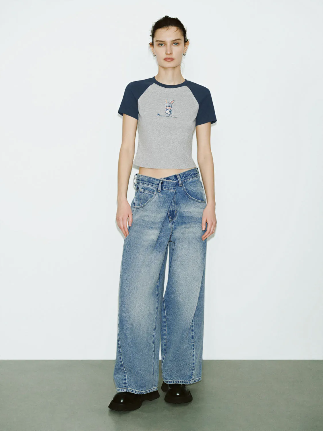 Raglan Sleeve Skinny T-Shirts sold by Urban Revivo product image thumbnail 4