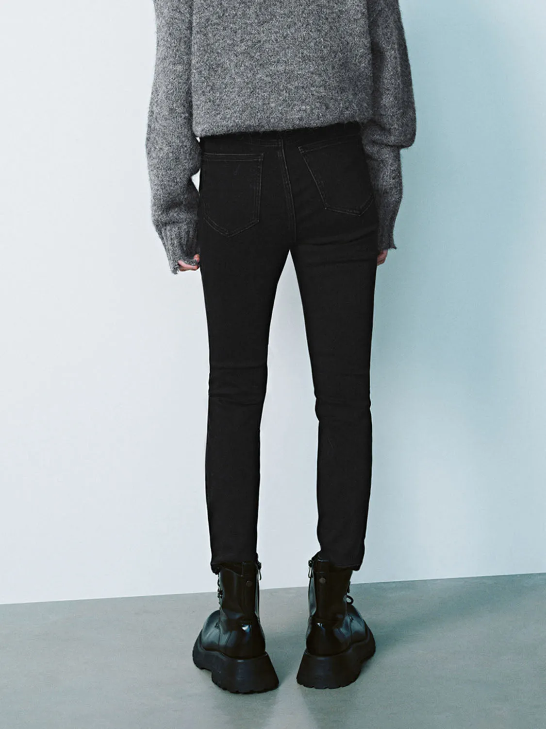 Skinny Denim Jeans sold by Urban Revivo product image thumbnail 2