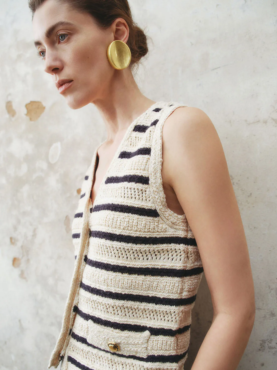 Striped Knitted Waistcoats sold by Urban Revivo product image thumbnail 5