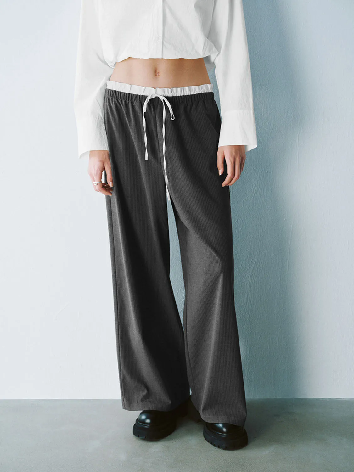 Loose Wide-Leg Pants sold by Urban Revivo product image thumbnail 2