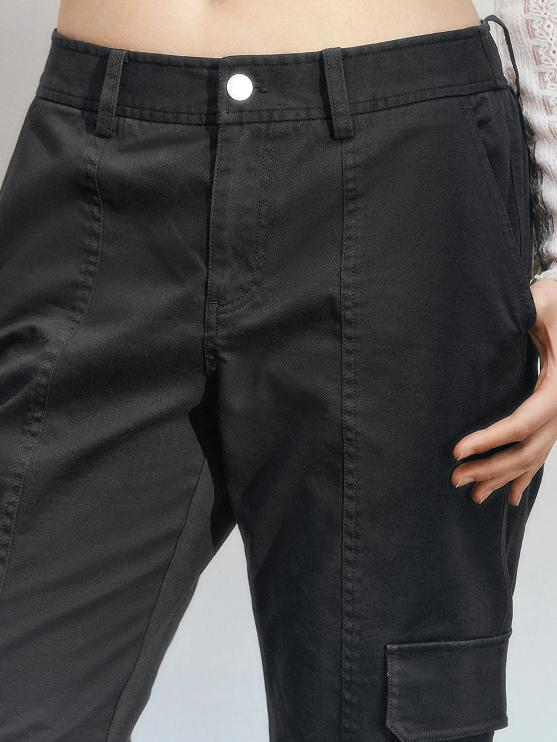 Flare Pants sold by Urban Revivo product image thumbnail 4