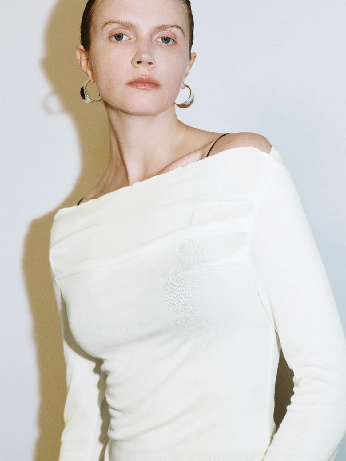 Cowl Neck Skinny T-Shirts sold by Urban Revivo product image thumbnail 5