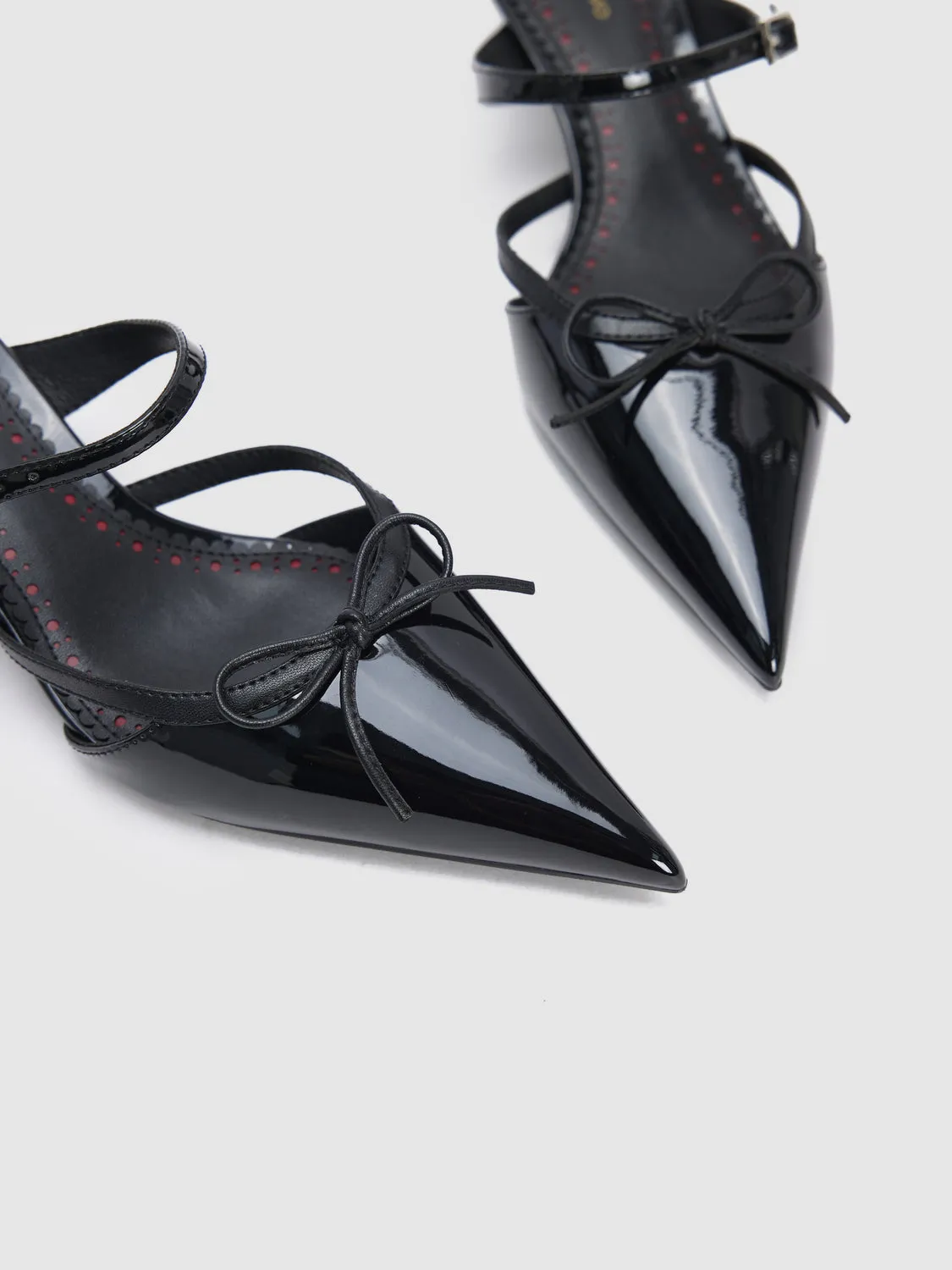 Pointed-Toe Slippers sold by Urban Revivo product image thumbnail 5